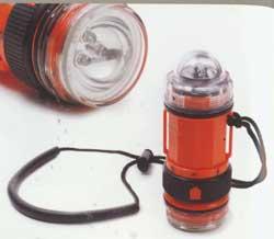 Cod. FS0003 51,00 40,00 Flash Strobe light con torcia led, corpo arancio,