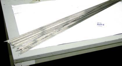 Alluminio/metalli non ferrosi L ESPERTO IN OFFICINA TK7105 Bacchetta per saldatura a TIG Alusil-S Alusil-S è una bacchetta d apporto speciale per la saldatura a giunzione di leghe di alluminio e