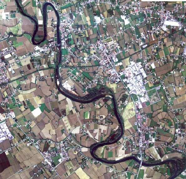 Figura 1.6 : tratto del fiume Brenta a Nord di Padova in cui il corso diviene meandriforme.