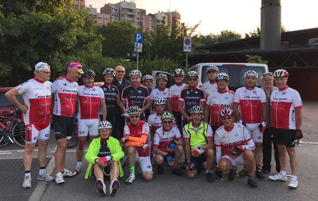 GULOTTA BUON VIAGGIO A TUTTI DA FRANCO MAROSTICA E PIETRO A TUTTI COLORO CHE SONO PARTITI IN PULMAN. ABBIAMO TRASCORSO UN MERAVIGLIOSO WEEKEND: IN BICI IERI; CHI A MARE E CHI A PASSEGGIO OGGI.