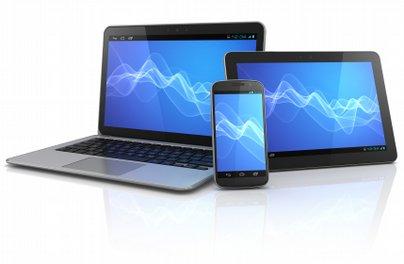 Dotazione tecnologica studente 1) Laptop, tablet, smartphone 2) Connessione internet 3)