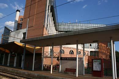 Zola Comune (509) 1. Descrizione generale: La stazione di Zola Comune (o Zola Centro o Zola Municipio) è di recente realizzazione.