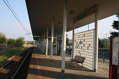 Pilastrino (508) 1. Descrizione generale: La stazione di Pilastrino è una piccola cattedrale nel deserto.