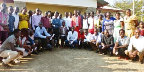 Tezza Complex Primary School organized a re-union in the school and launched the school s alumni, an association of former pupils of the school. The group was coordinated by Samuel Alila.