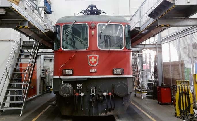 L ammodernamento delle locomotive Re 420 avviene con una produzione a lotti.