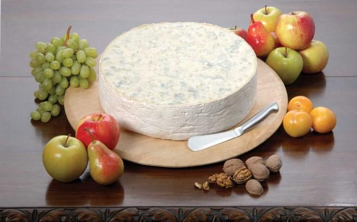 Caseiﬁcio Gelmini Carlo, Gorgonzola dolce Sulle sponde del Ticino dalla ﬁne del XIX secolo. Il top di gamma è il dolce Cinquestelle.