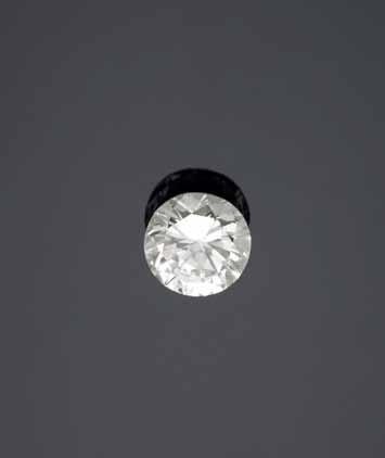 1268 Diamante rotondo taglio a brillante di ct. 1,19, colore H, VVS2. Accompagnato da diamond report CISGEM n. 7406IAAB del 22/09/2017, Milano Round brilliant cut ct. 1.19 diamond, H colour, VVS2.