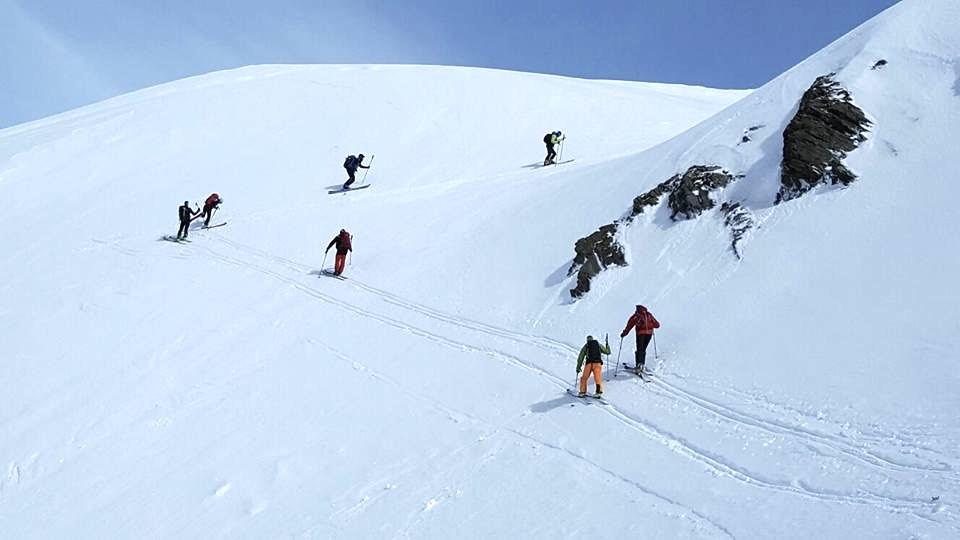 Gite sci- alpinistiche In concomitanza con il corso di sci alpinismo, per coloro che hanno frequentato negli anni passati i corsi della Scuola o che già dimostrino