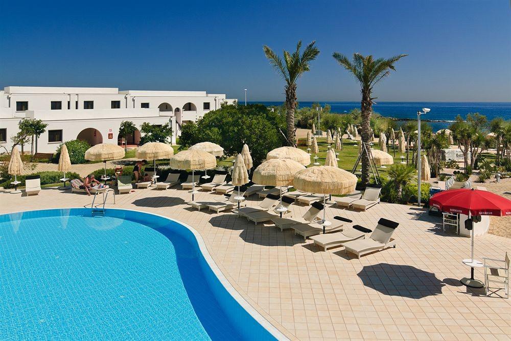 Pietrablu Resort & SPA 4* Puglia Polignano a Mare 3/13 anni 3/13 anni A 29/05/16 12/06/16 11/09/16 25/09/16 537 665 GRATIS 50% B 12/06/16 19/06/16 04/09/16 25/09/16 608 749 GRATIS 50% C 19/06/16