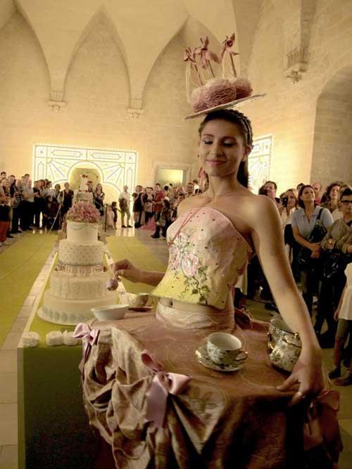 Prove di alta pasticceria nei contest Il Surrealismo di Dalì e Dolci Talenti in Puglia Aperte le iscrizioni ai corsi professionali del Cake design Lab Bello è Buono dal 12 al 16 ottobre Lecce Fiere