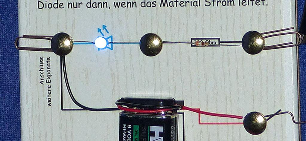 Inoltre hai la distribuzione della corrente tramite l'interruttore semaforo. Costruisciti con questi diodi LED le luci da discoteca.