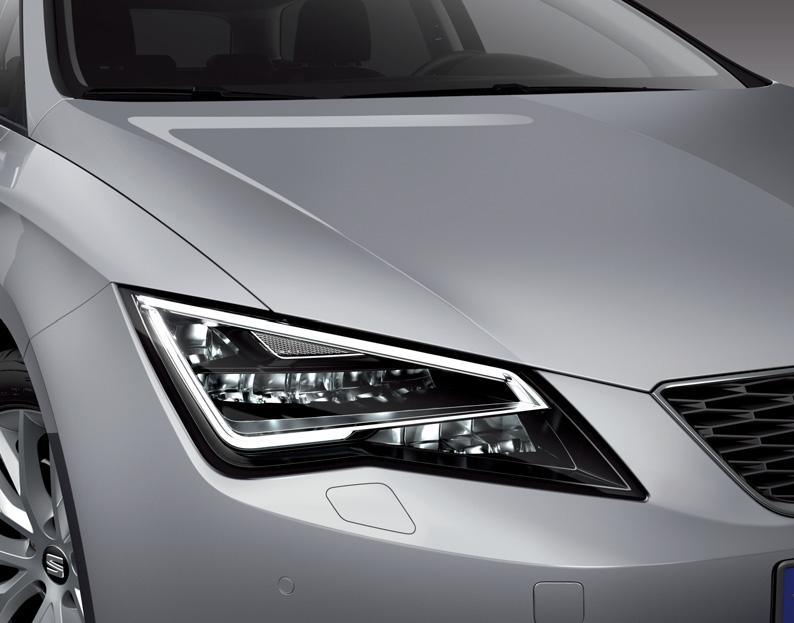 SEAT LEON ST AFFRONTA LA VITA CON STILE L intera famiglia Leon, arrivata alla sua terza generazione, è stata progettata all insegna del claim Tecnologia che emoziona, con l intento di aggiungere