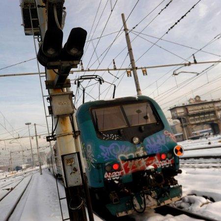 Da più parti si è chiesto alla Regione di "multare" i gestori della ferrovia valdostana per lo scarso servizio, sulla falsariga di quanto avvenuto in Toscana, dove il presidente Regione, Enrico