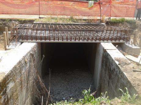 La struttura è inoltre rilocalizzata a circa 20 m di distanza verso Pavia rispetto all attuale posizione del casello.