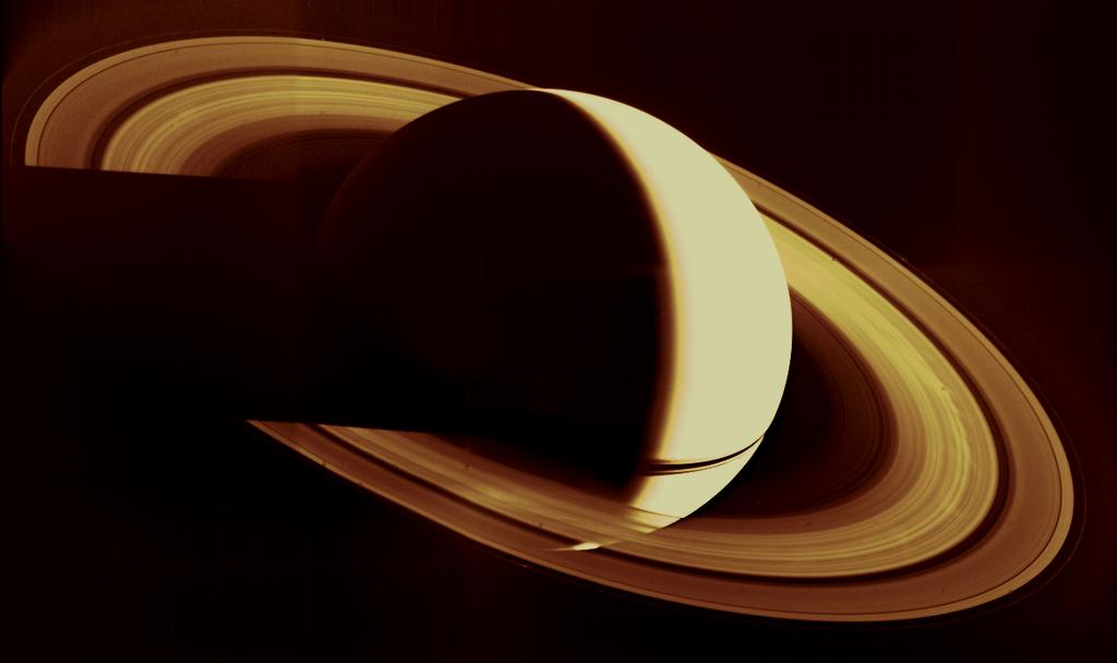 Saturno il pianeta degli anelli La caratteristica principale di Saturno, anche se