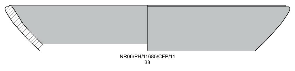 130 Massimo Botto 38. NR06/PH/11685/CFP/11. Fig. 12. Frammento di orlo e parete. Diam. cm 23. Annerito sulla superficie esterna. Vernice rossa su tutta la parte conservata, 2.5 YR 4/8 red.
