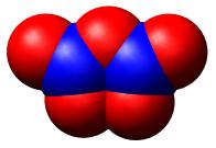 Si consideri la reazione di decomposizione del N 2 O 5 che ha luogo secondo la seguente reazione: 2 N 2 O 5 (g) 4 NO 2 (g) + O 2 (g) il progredire della reazione può essere seguito in diversi