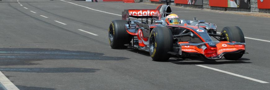 atteso Gran Premio di Formula 1. Lewis si esibirà quest anno nella città di Mumbai, sfrecciando con la sua monoposto in un mini circuito appositamente creato.