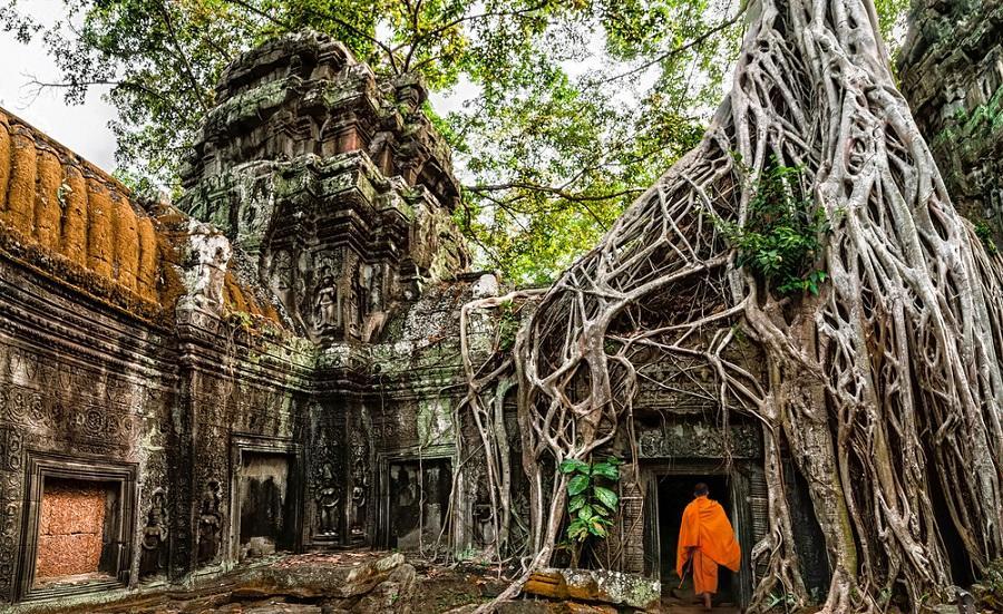 10 giorno Giovedì 08 Marzo 2018 PHNOM PENH - SIEM REAP Prima colazione.