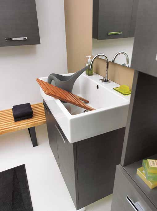 esigenze. 75 cm sink and cabinet with ample storage capacity.