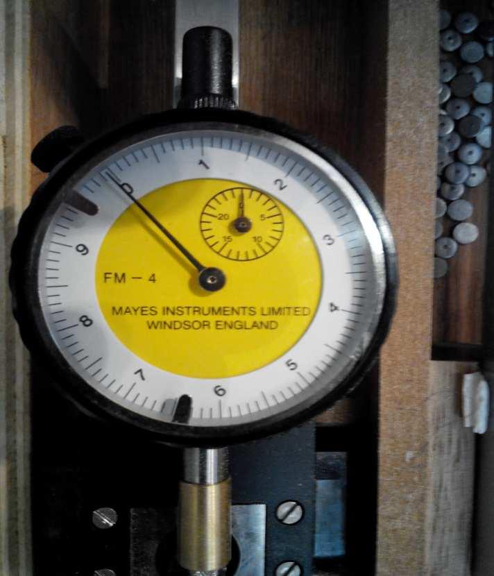 PROVA CON MARTINETTO PIATTO SINGOLO MS2-A Data della prova: 06/05/2015 Caratteristiche strumentali: Martinetto semiovale 350 mm Basi di misura 200 mm Costanti: k m 0,895 Rigidità del martinetto Area