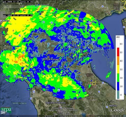 Intorno alle 18 UTC fa il suo ingresso da ovest un nuovo sistema abbastanza intenso che staziona ancora sulla parte