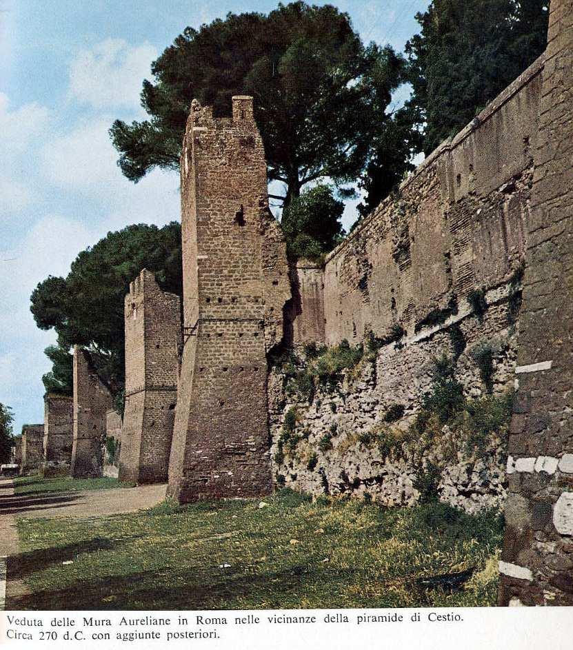 Mura Aureliane costruite da Aureliano (270-275 d.c.), rialzate da Onorio (410 d.