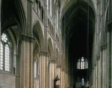 La cattedrale di Reims (dal 1211) L alzato è a tre ordini come a Chartres.