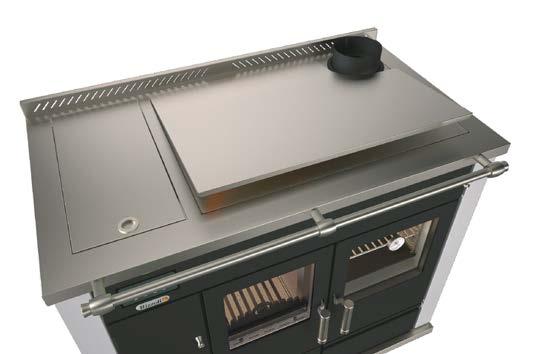 del forno nel modello STP SF, Rizzoli propone un forno esterno da collegare alla canna fumaria che sale dalla
