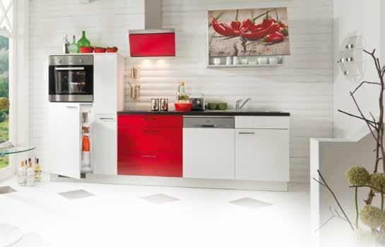 tutti gli elettrodomestici Altus inox: forno da incasso classe energetica A, piano cottura in vetroceramica, frigo classe energetica 