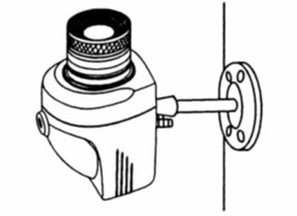 TVK700 - Manuale per l'utente 2 Installazione 1 Installazione della telecamera FISSAGGIO DELLA STAFFA