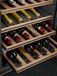 82-87 cm CONSERVAZIONE OTTIMALE Nelle cantine sottotop Smeg, lo spazio interno è distribuito tra ripiani che, maggiormente distanziati, possono accogliere sino a 38 bottiglie.