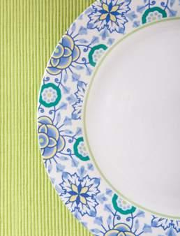 TEXTURE TESSILE DINNER PLATE AND DESSERT PLATE FEATURING AN ORIGINAL TEXTILE