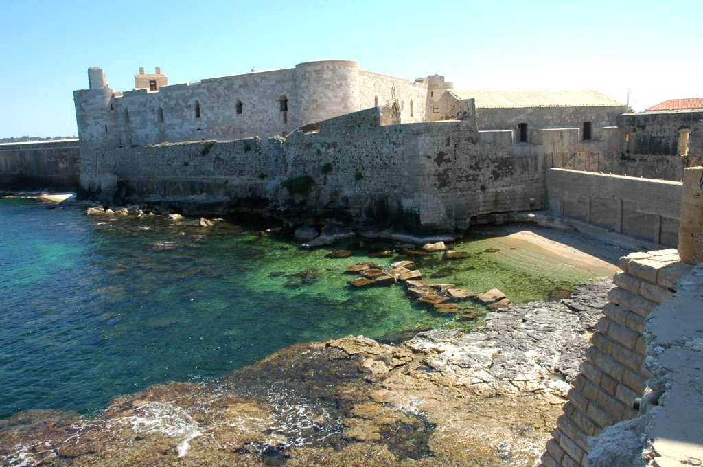 Caratterizzazione della naturalità dell Area Marina Protetta di Siracusa