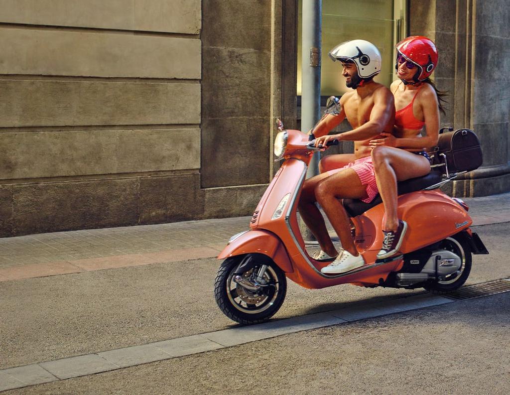 VESPA IS YOUNG Vespa è un icona di stile italiano senza tempo che va oltre le mode.