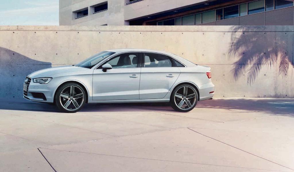 Audi A3 Sedan Profilo dinamico. Superfici muscolose. Leggerezza in stile Coupé. Audi A3 Sedan pone il concetto di «berlina» in una luce del tutto nuova.