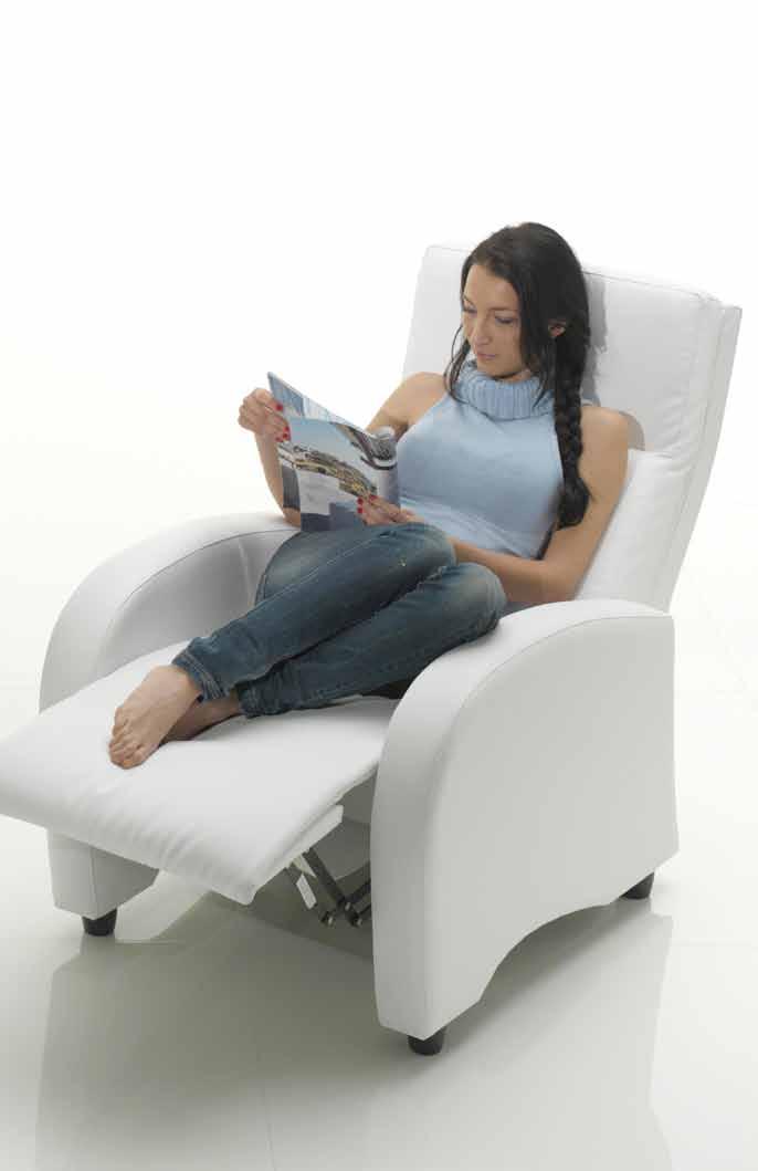 modello 310 107 70 85 180 Seduta: H 45 - L 50 - P 50 Tessuto in foto art: Twingo col.176 Sfoderabile:seduta.