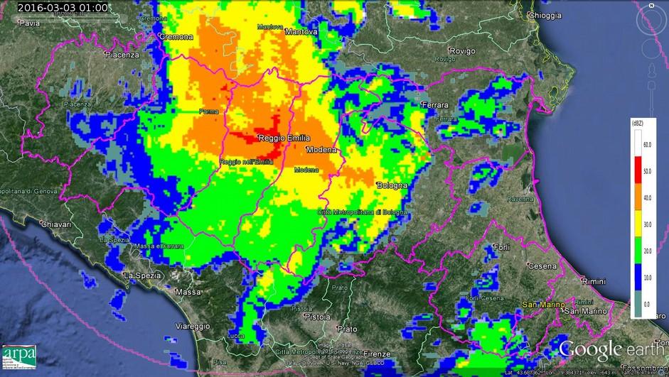 Figura 5: Mappe di riflettività del alle 01:00 UTC (in alto a sinistra), alle 03:00 UTC (in alto a