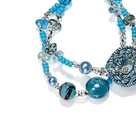 Cordino: cotone e acetato. Beads: glass decorated with aventurine. Metal: stainless steel and metal. Cord: cotton and acetate.