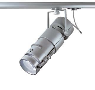 Proiettori completi di focalizzatore a doppia lente ottica e diaframmi per lampade a ioduri metallici. Floodights including focal device with double optic lens and diaphragms for metal halide lamps.