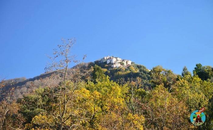 Mandia di Ascea, la Festa degli Antichi Sapori e il Fagiolo Tabbaccuogno Il borgo di Mandia foto di Amabile Fierro di Maura Ciociano La Festa degli antichi Sapori di Mandìa, frazione di Ascea, che si