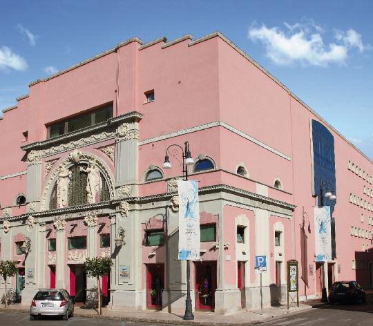 Le GALLERIE TEATRO TARTARO, sono l'evoluzione di un antico teatro che dal 1930 è il punto di riferimento di generazioni.