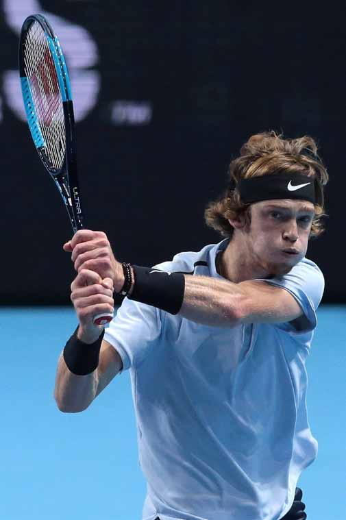 e per tutto. Gli otto Under 21 presenti alle NextGen Atp Finals di Milano sono tutti giocatori top 100 (eccezion fatta per il nostro azzurro Quinzi), con scalpi illustri al loro attivo.