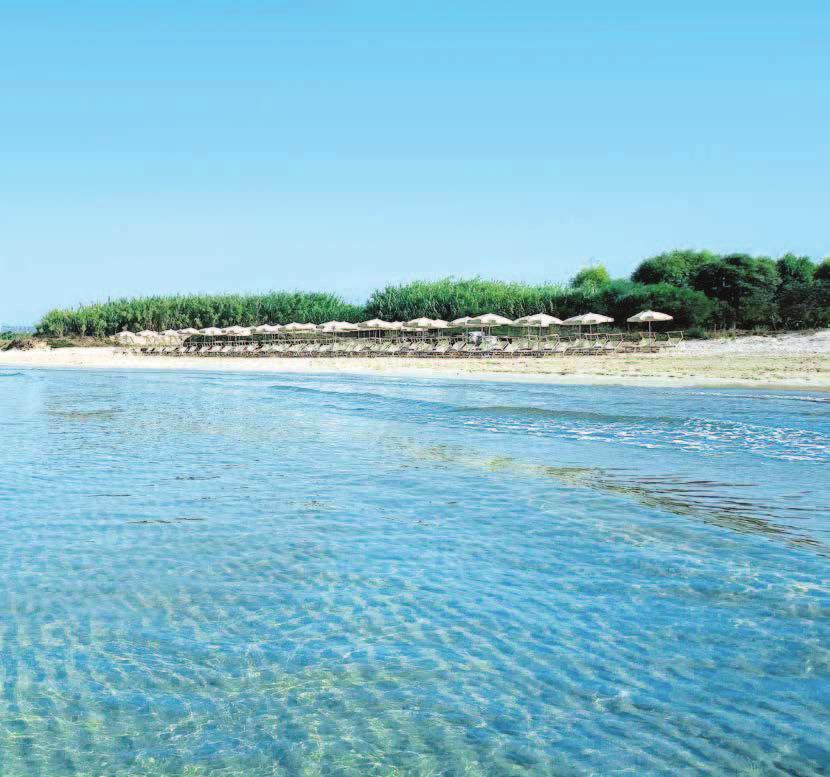 LA POSIZIONE Il Veraclub Donnalucata è situato in posizione dominante il mare, a 3 km da Marina di Ragusa, una delle più importanti località turistiche della costa sudorientale della Sicilia.