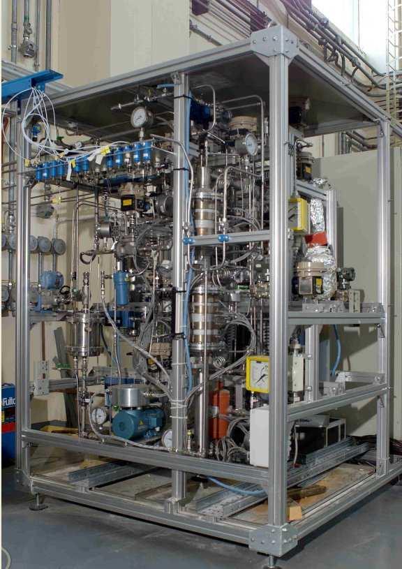 Fuel Processing di Idrocarburi Anche l ENEA iniziò attività di ricerca sulla conversione del gas naturale in idrogeno, sviluppando un impianto sperimentale da 5 Nm 3 /h di H 2 prodotto equivalenti a
