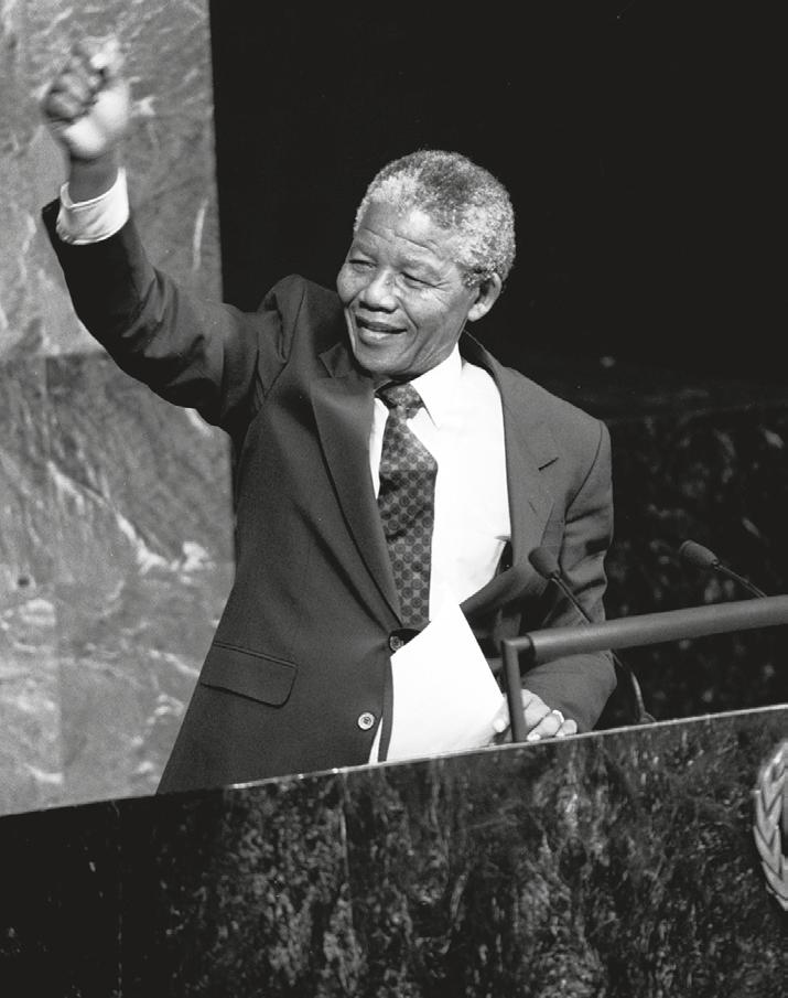 esaustivo articolo: Con Nelson Mandela il mondo perde il simbolo universale della lotta per la giustizia e la libertà.