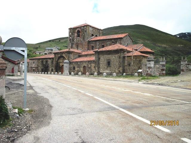 paese di Golpejar alle ore 11,30, dove mi sono fermato al Bar/hostal/ristorante Golpejar per una pausa pranzo, prima di affrontare gli ultimi 16 Km.