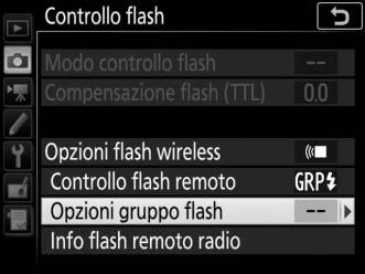 Regolazione delle impostazioni flash Dopo aver selezionato AWL radio per Controllo flash > Opzioni flash wireless nel menu di ripresa foto, selezionare Gruppo flash, Controllo wireless rapido o