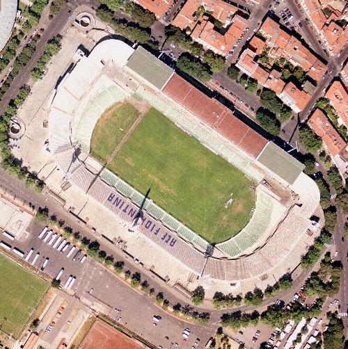 IL PATRIMONIO SPORTIVO COMUNALE 88 IMPIANTI 23 campi di calcio (fra cui lo stadio Franchi) 22 palestre 8 piscine 12 complessi polifunzionali (fra cui il Nelson