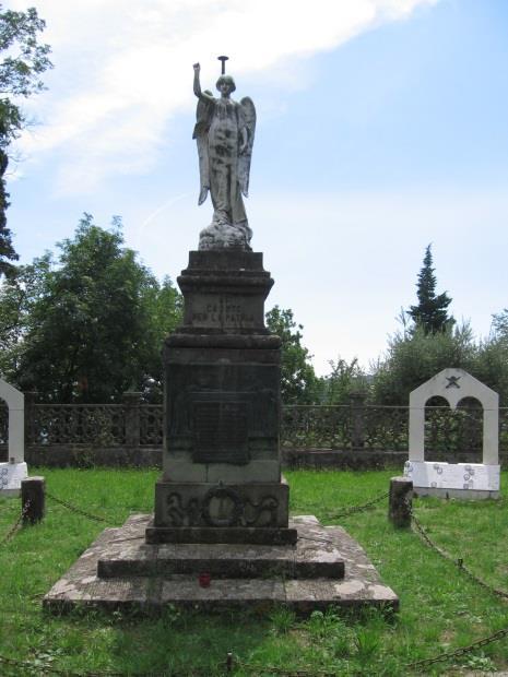 Parco della Rimembranza, Monumento complesso, Angelo; bassorilievo: Dolenti Pistoia, Iano, via di Iano e Germinaia Nel parco della Rimembranza si trova un monumento sul cui piedistallo, in